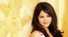 Selena Gomez free