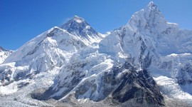 Everest Mountain Desktop Background HD