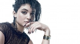 Kylie Jenner Wallpaper For IPhone