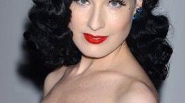 Dita Von Teese Wallpaper For The Smartphone