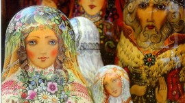 Russian Doll Desktop Wallpaper