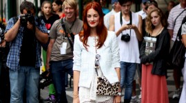 Taylor Tomasi Hill High Quality Wallpaper