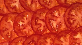 4K Tomatoes Wallpaper Background