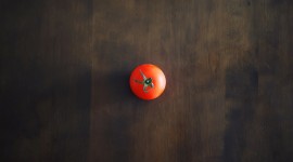 4K Tomatoes Wallpaper Free