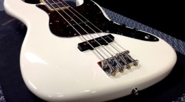 Bass Guitar Desktop Wallpaper