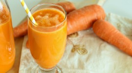 Carrot Juice Desktop Wallpaper