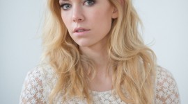 Vanessa Kirby Wallpaper For IPhone 6