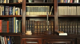 Bookshelves Wallpaper HQ