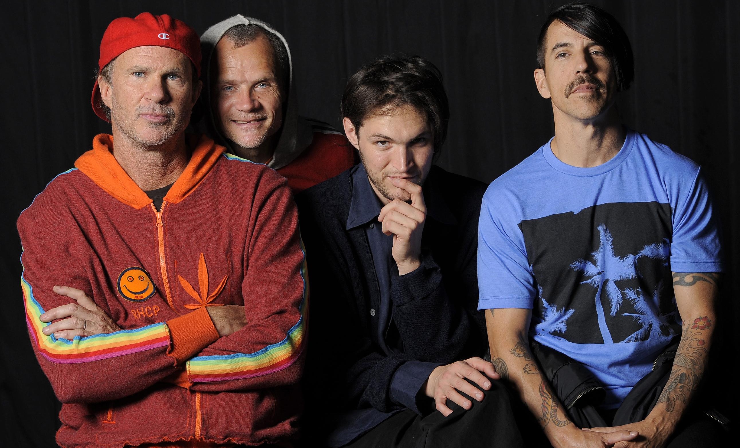 Red Hot Chili Peppers Wallpapers - Wallpaper Cave