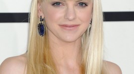 Anna Faris Wallpaper For IPhone Download