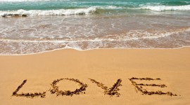 Love In The Sand Desktop Wallpaper