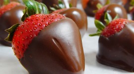 Berries In Chocolate Photo Download