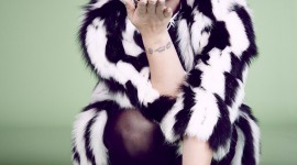 Lily Allen Wallpaper For IPhone