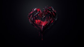 4K Broken Heart Desktop Wallpaper