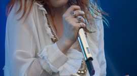 Florence Welch Wallpaper For IPhone