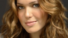 Mandy Moore Wallpaper For IPhone Free