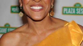 Robin Roberts Wallpaper For IPhone