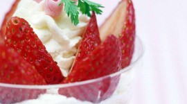 Strawberry With Cream Photo Download