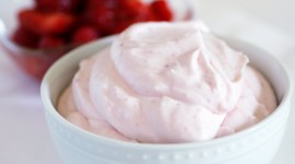 Strawberry With Cream Wallpaper Free