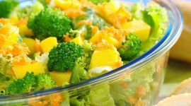 4K Vegetable Salads Wallpaper