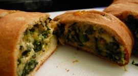 Bread With Spinach Wallpaper