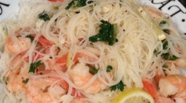 Noodles With Prawns Wallpaper For IPhone