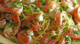 Noodles With Prawns Wallpaper HD