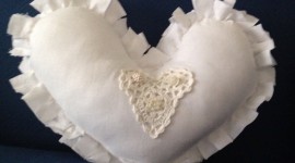Heart Pillow Wallpaper Full HD