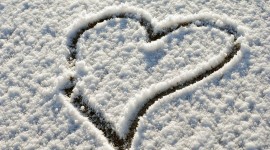 Hearts In The Snow Wallpaper Free