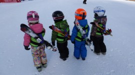 Kids Skis Wallpaper Full HD