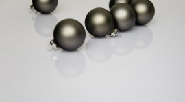 Black Christmas Balls Desktop Wallpaper