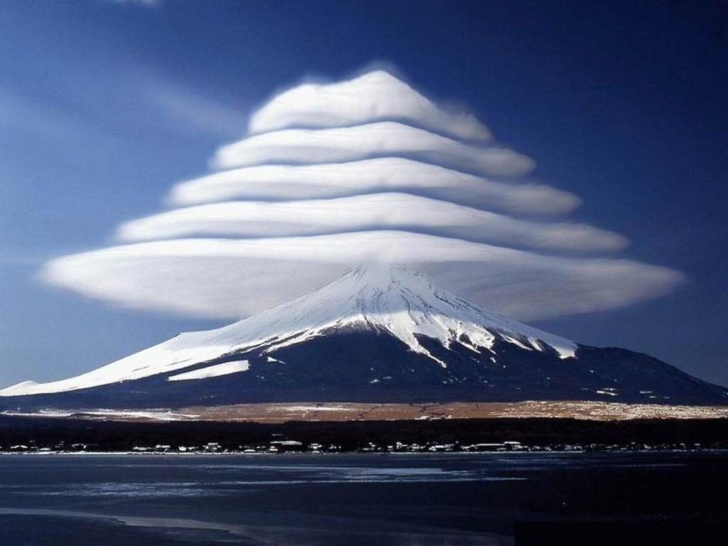 Lenticular Clouds wallpapers HD