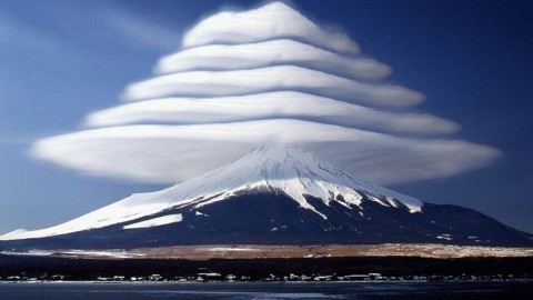 Lenticular Clouds wallpapers high quality