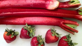 Strawberries And Rhubarb Wallpaper