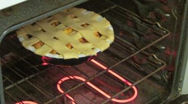 Pie In Oven Desktop Wallpaper For PC