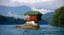 A House On The Water Best Wallpaper