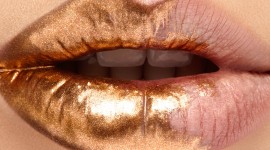 Golden Lips Desktop Wallpaper For PC