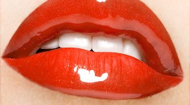 Shiny Lips Photo Free