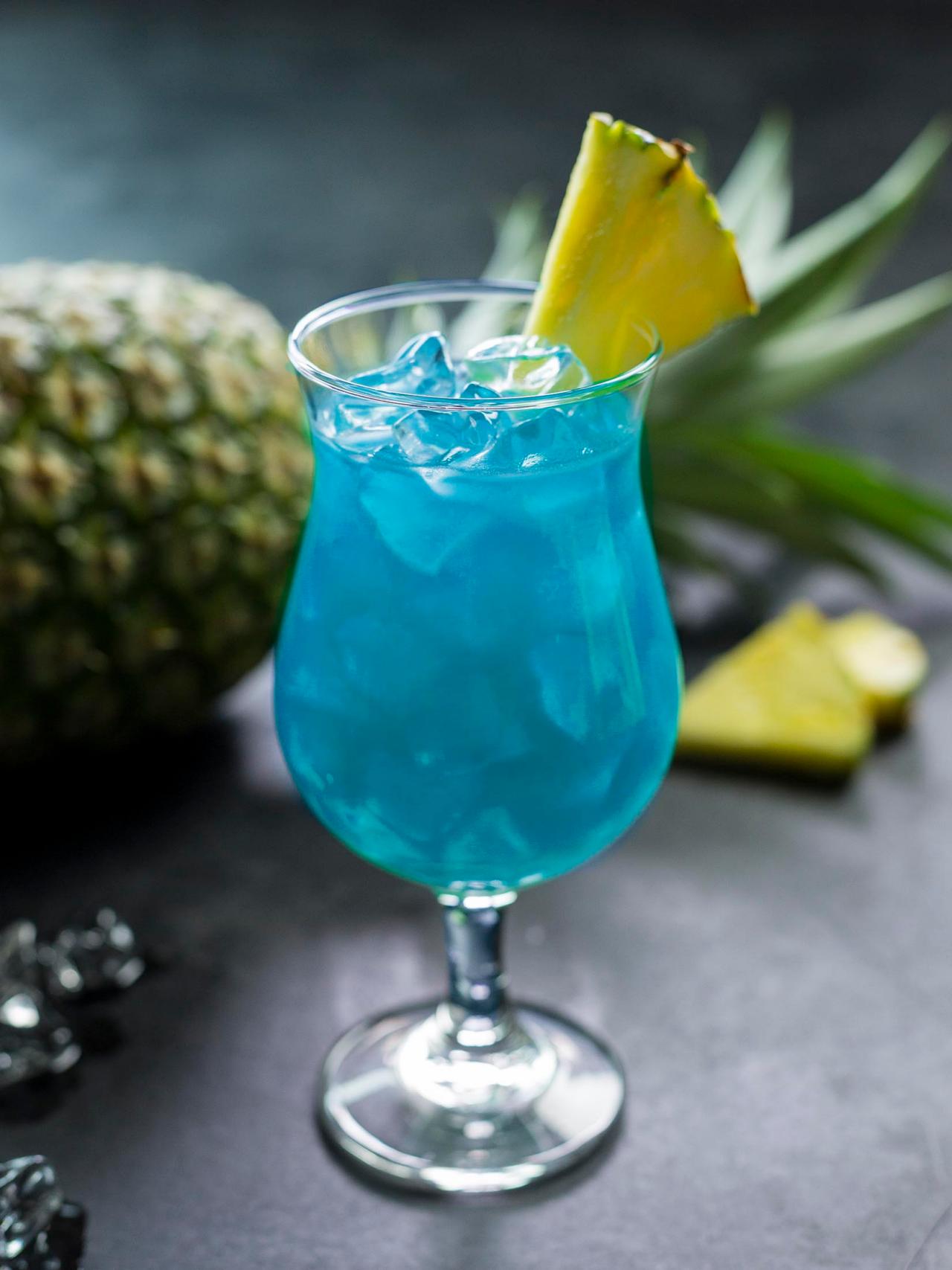 Cocktail Blue Hawaii Wallpapers High Quality | Download Free
