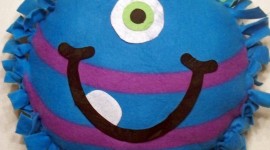 Funny Pillow Wallpaper For IPhone#1