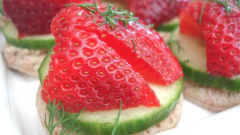 Sandwich With Strawberries wallpapers high quality