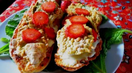 Sandwich With Strawberries Photo Download