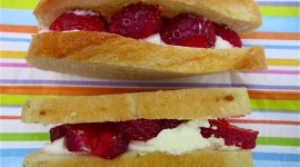 Sandwich With Strawberries Pics