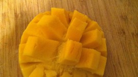 Cut Mango Wallpaper For IPhone