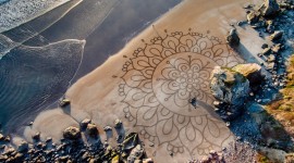 Drawing Pictures In The Sand Photo Free