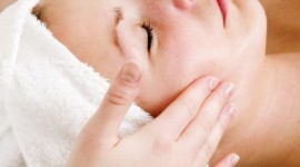 Face Massage Wallpaper For IPhone Download
