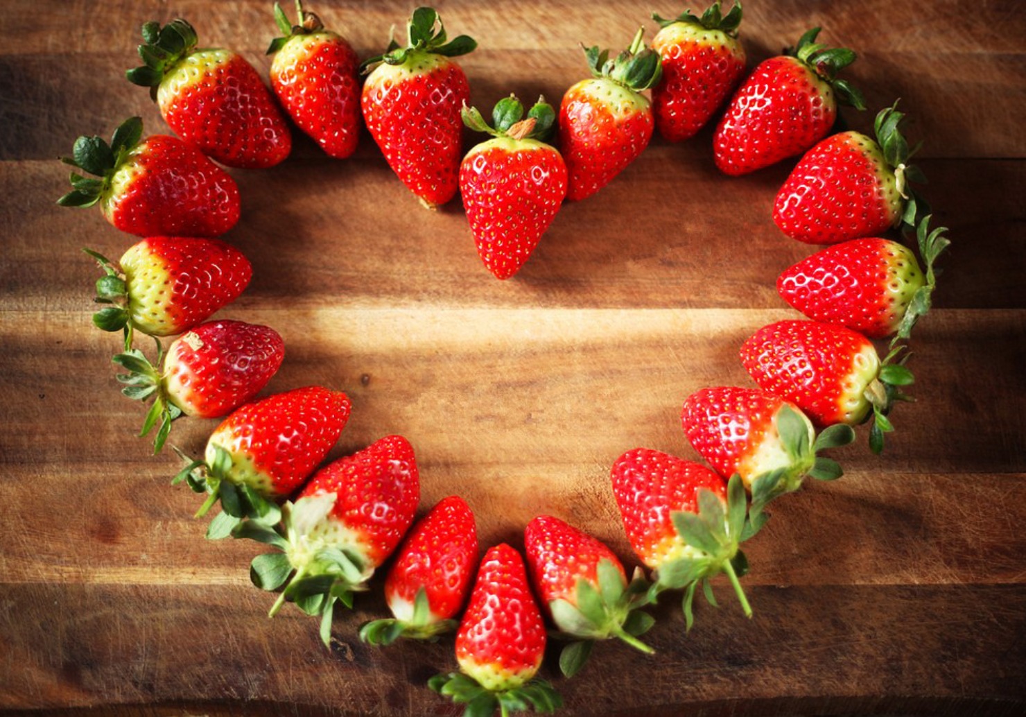 Strawberry Heart Wallpapers High Quality | Download Free