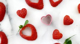 Strawberry Heart Wallpaper
