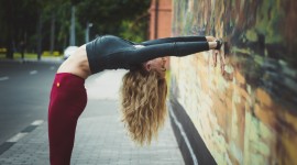 Yoga On The Street Wallpaper High Definition