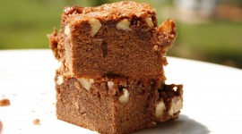 Brownie With Nuts Wallpaper